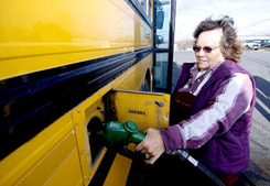 120407busfueling1tt_2409